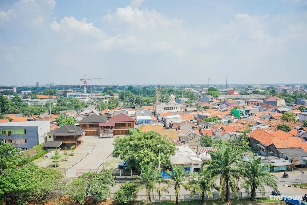 Cozy Studio Apartment at Tamansari Skylounge near Soetta Airport - Oda Manzaraları