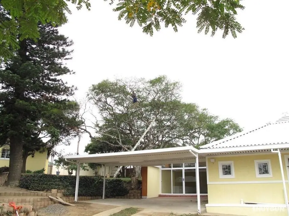 Crescent Guesthouse BnB Self Catering - Otopark