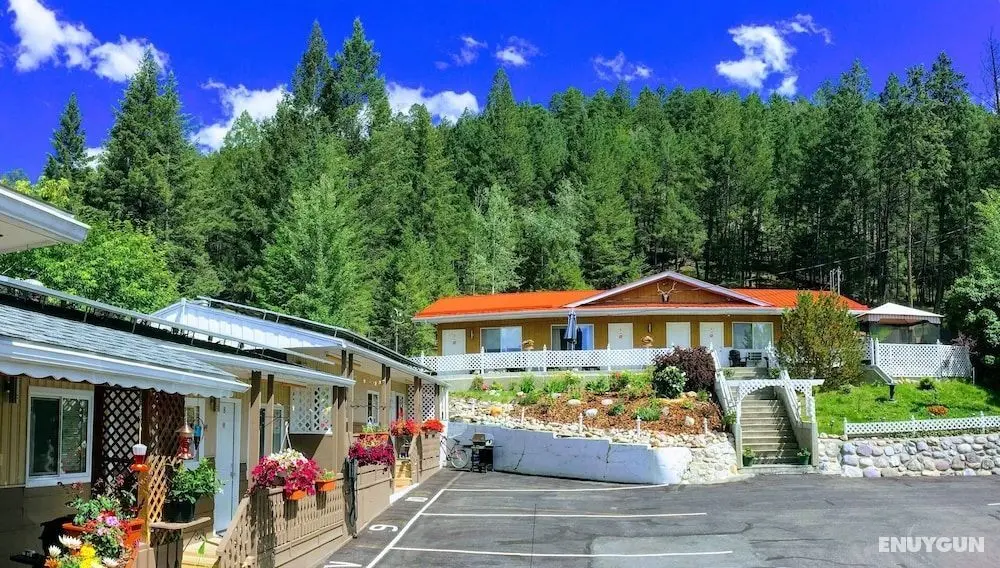 Crescent Motel - Öne Çıkan Resim