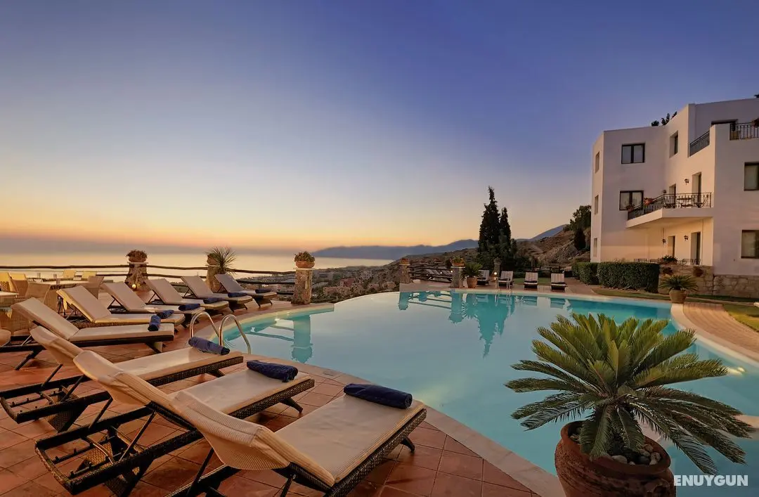 Creta Blue Boutique Hotel & Suites - Havuz