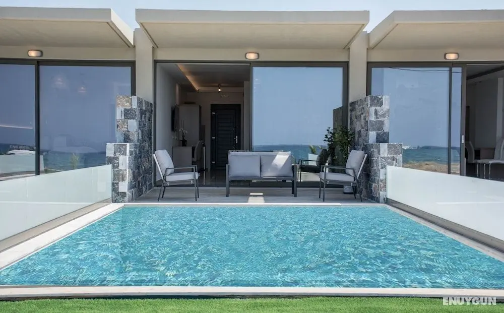 Crete Resort Sea Side Suites - Adults only by Checkin - Oda Düzeni