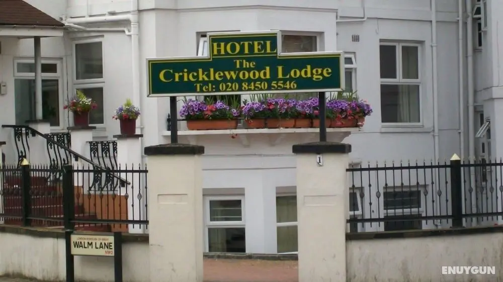 Cricklewood Lodge Hotel - Dış Mekan