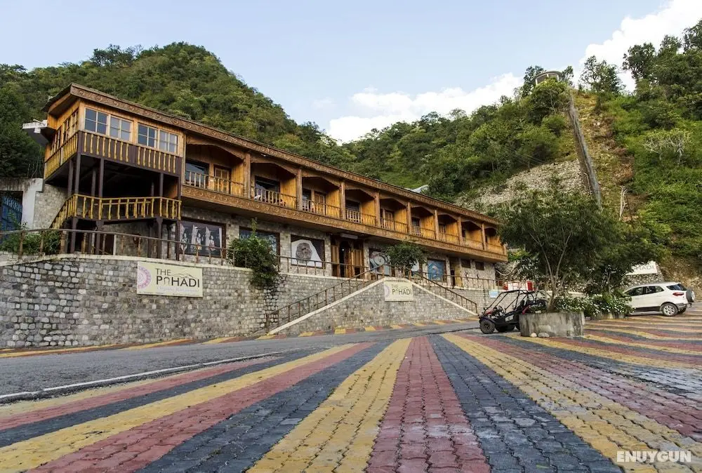 Crimson Park Residency-The Pahadi - Öne Çıkan Resim