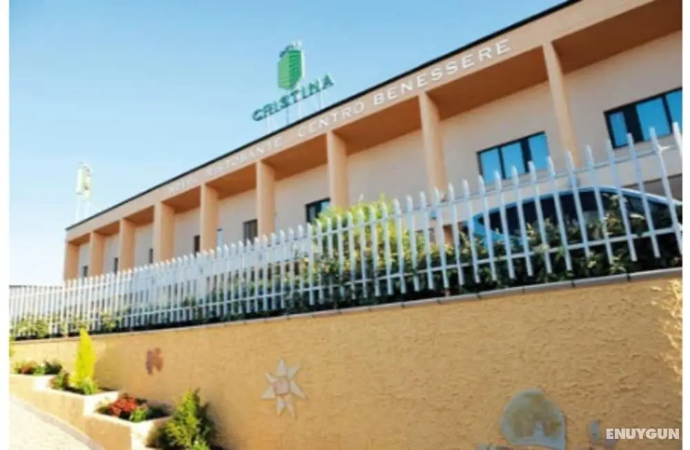 Hotel Cristina - Dış Mekan