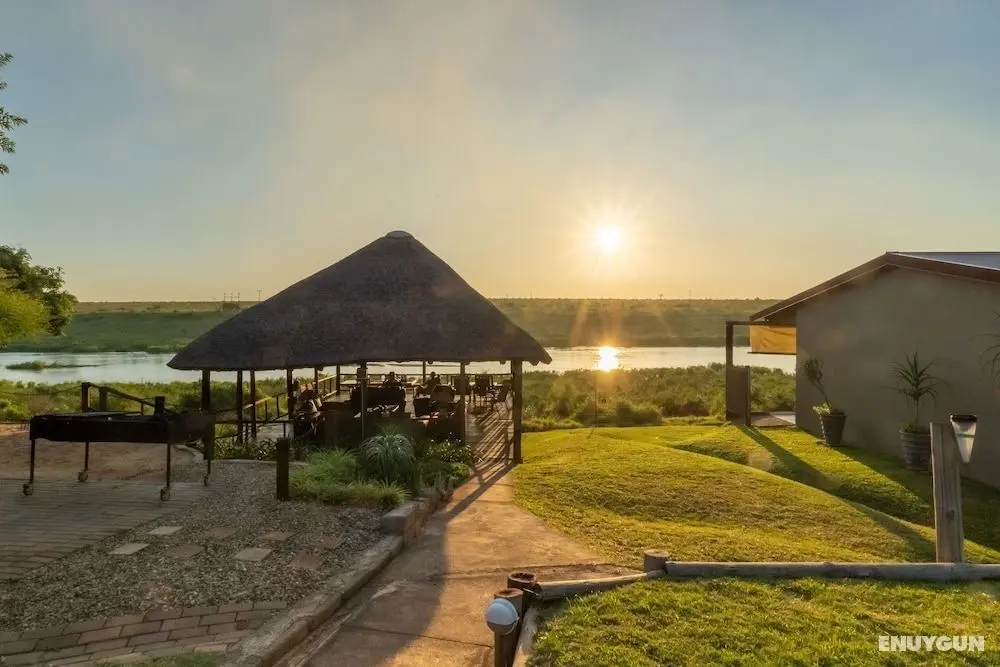 Crocodile Bridge Safari Lodge - Öne Çıkan Resim