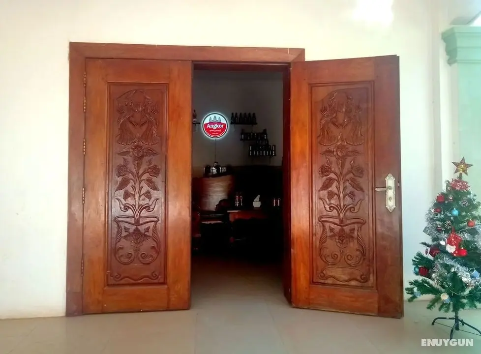 The Crocodile villa - Öne Çıkan Resim