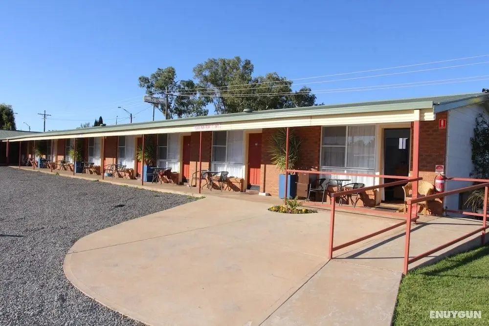 Crossroads Motel - Dış Mekan