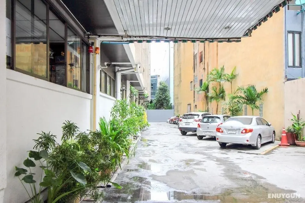 Crown Bts Nana Hotel - Dış Mekan
