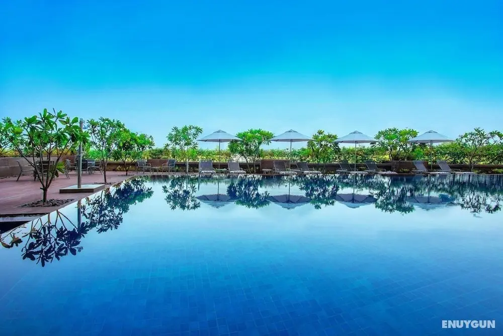 Crowne Plaza Ahmedabad City Centre, an IHG Hotel - Havuz