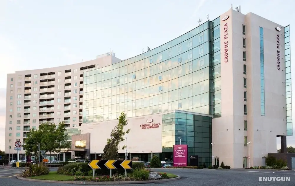 Crowne Plaza Hotel Blanchardstown, an IHG Hotel - Dış Mekan