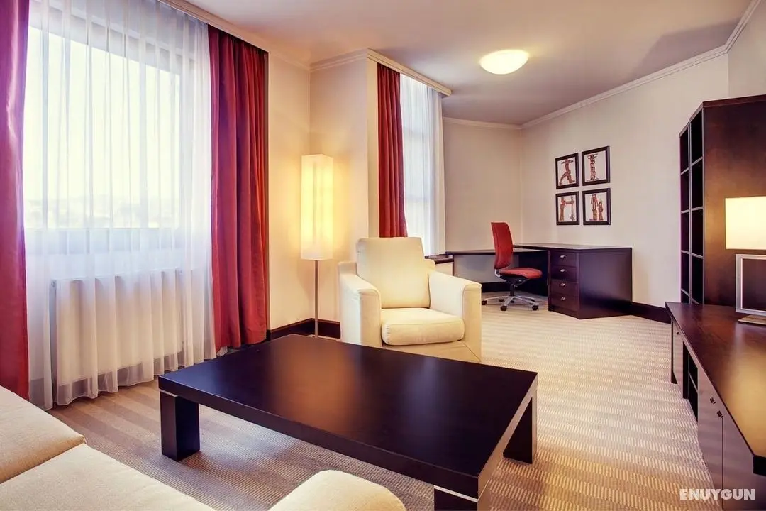 Crowne Plaza Bratislava - Oda