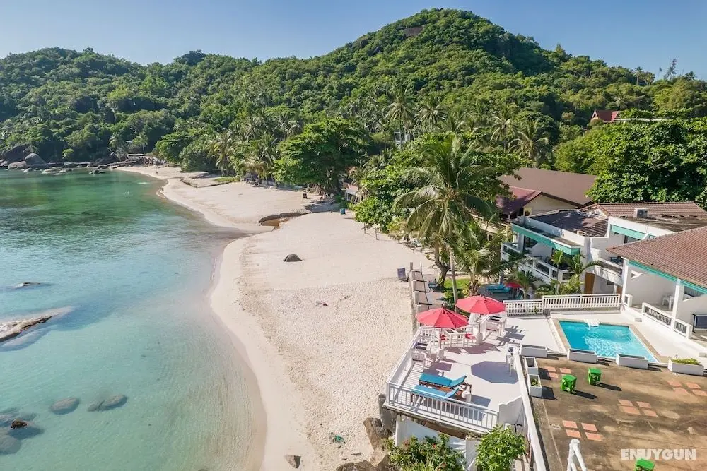 Crystal Bay Beach Resort - Plaj