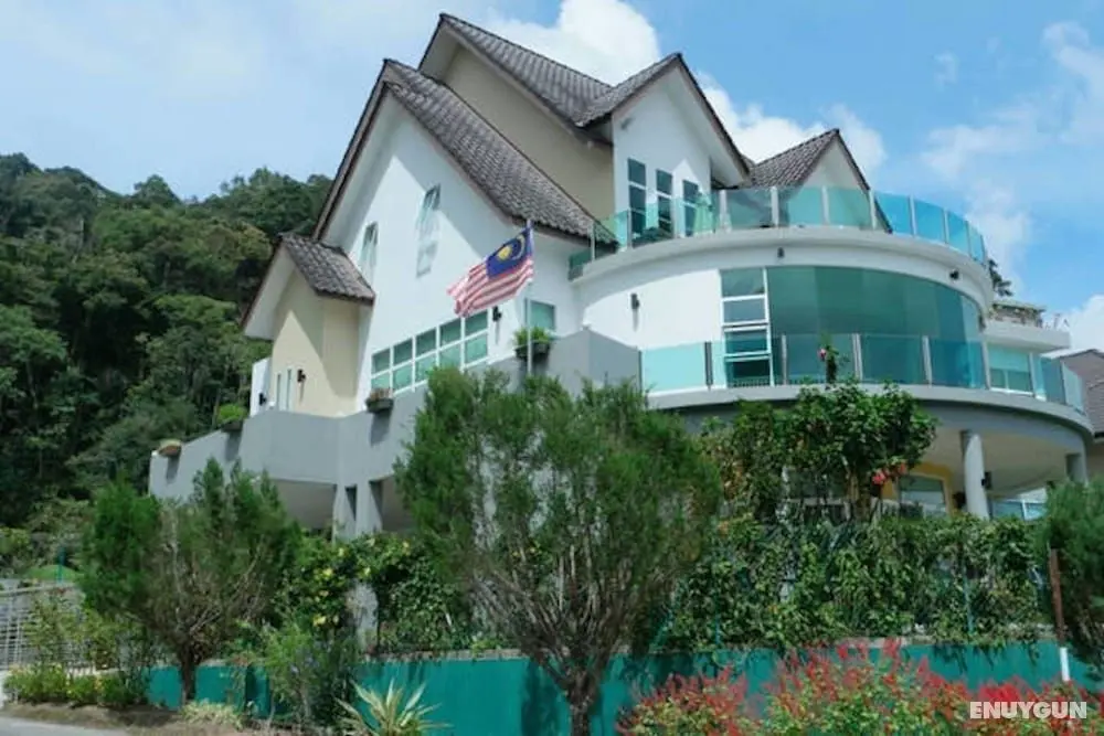 Crystal Cameron Highlands - Öne Çıkan Resim