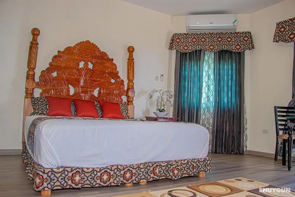 Crystal Jamaica Villa - Oda