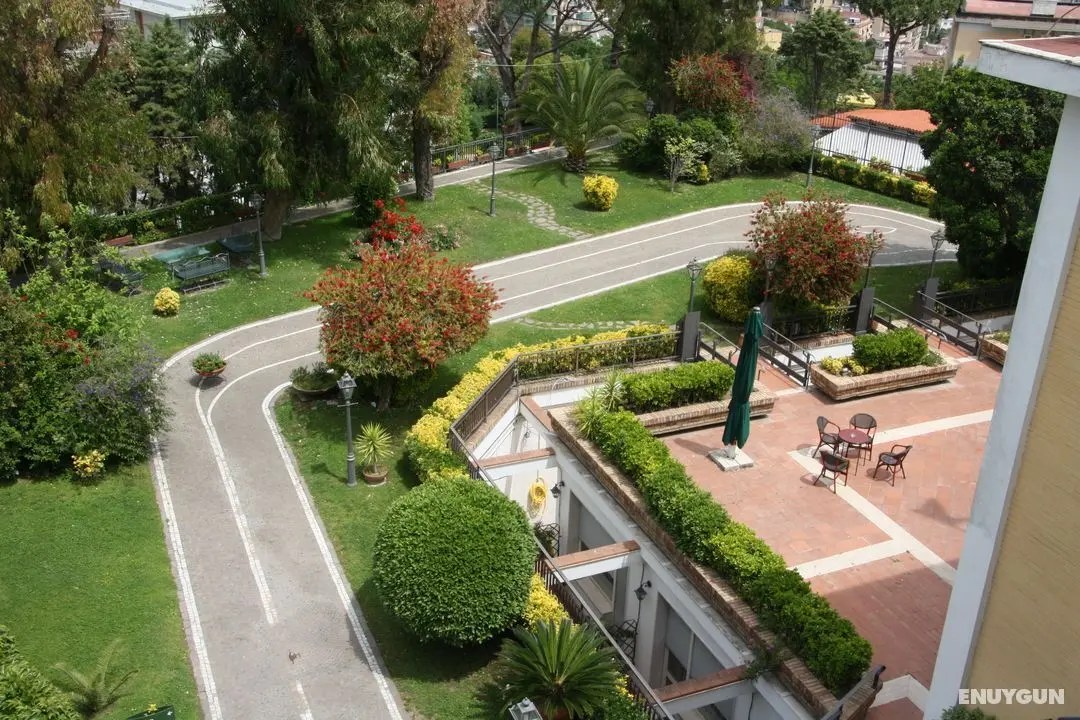 Culture Hotel Villa Capodimonte - Genel