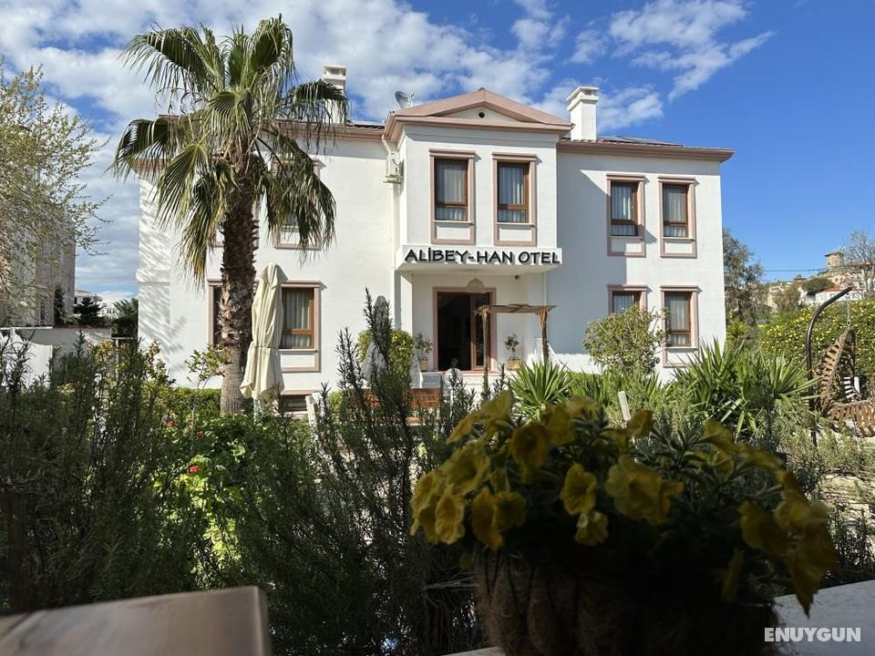 Cunda Alibey Han Otel