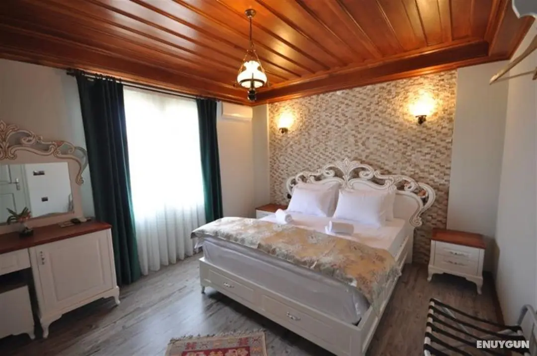Cunda Svila Otel (+12 Adult Only) - Yatak Odası