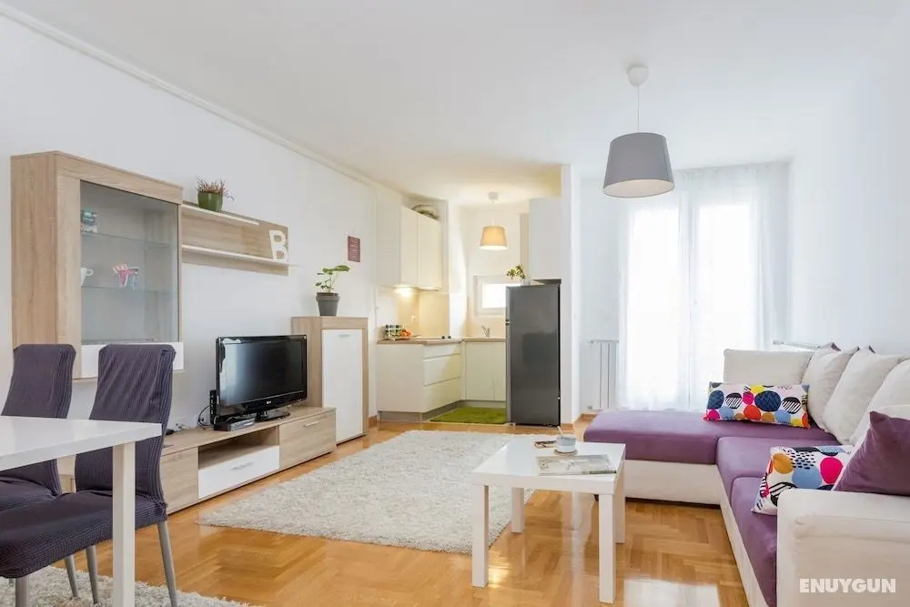 Cute and Sunny Studio in Zagreb With Balcony and Free Garage - Öne Çıkan Resim