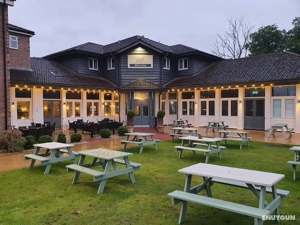 Cuttle Bridge Inn Hotel - Öne Çıkan Resim