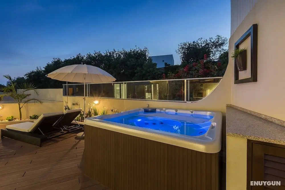 D Loft Sea and Golf - Öne Çıkan Resim
