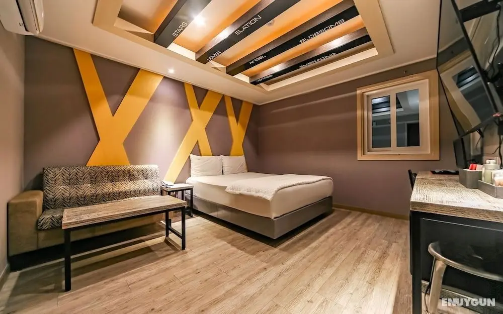 Daegu Dongdaegu Station Hotel Zi-gume - Oda