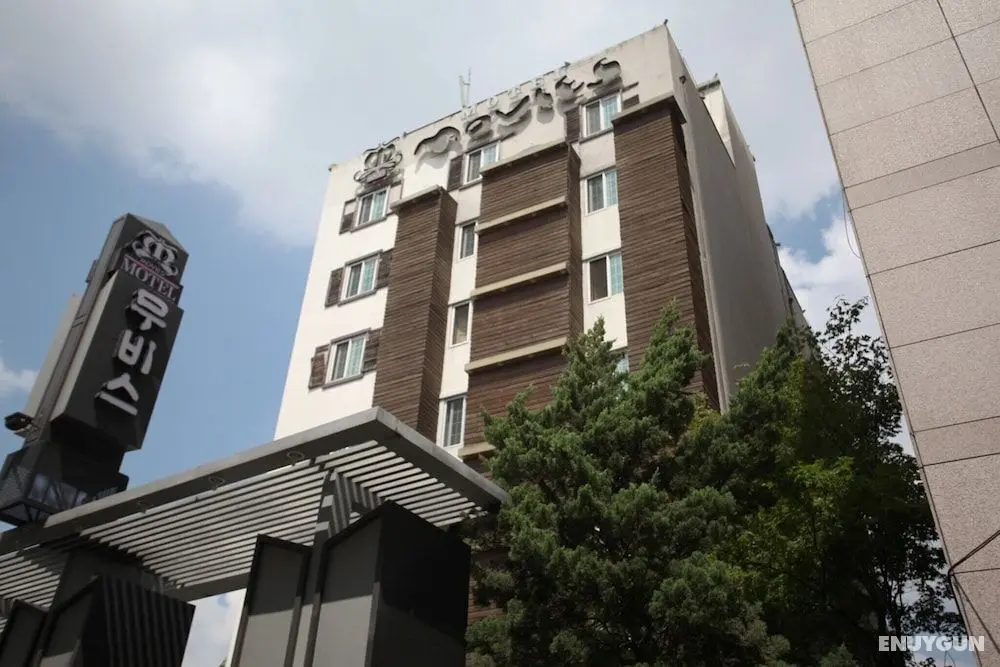 Daejeon Daeheung Movies Hotel - Dış Mekan
