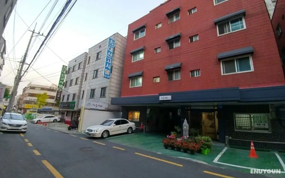 Daejeon Sky Garden Guest House - Dış Mekan