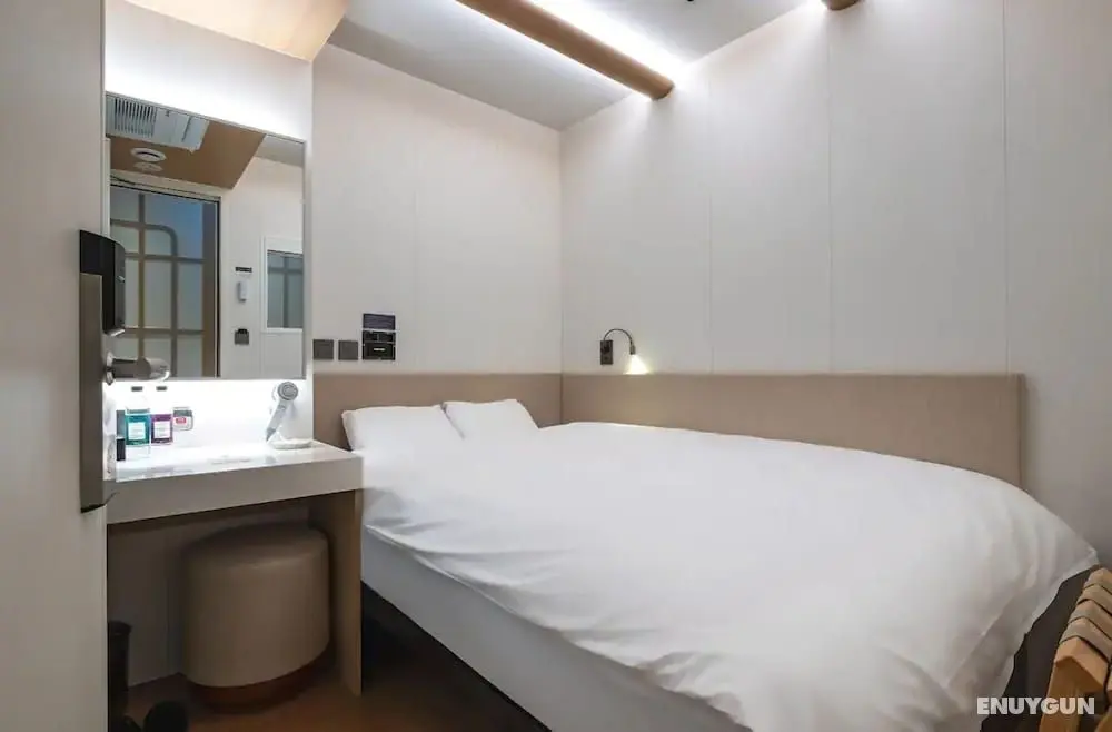 DARAKHYU Yeosu Capsule Hotel by WALKERHILL - Öne Çıkan Resim