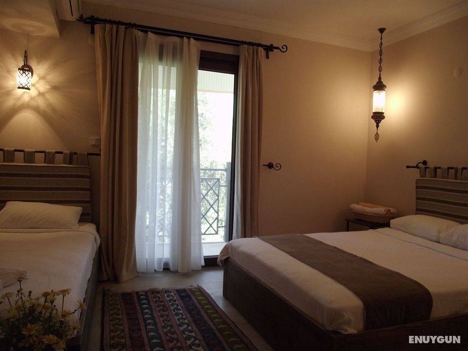 Dardanos Hotel