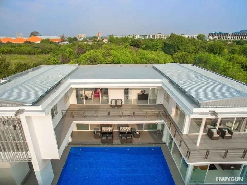 DaVinci Pool Villa Pattaya - Dış Mekan