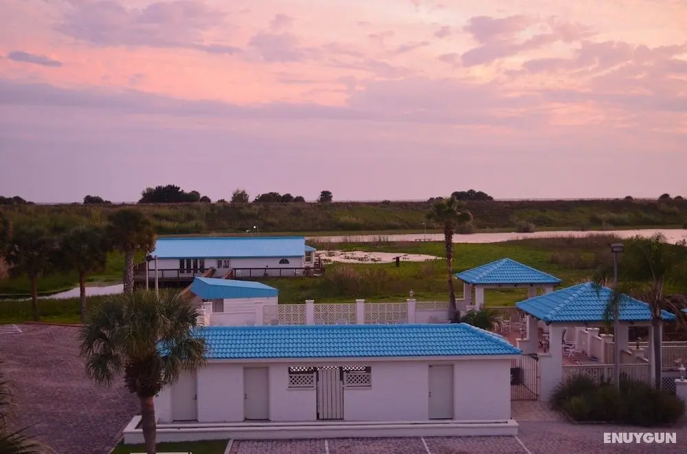 Days Inn Lake Okeechobee - Dış Mekan