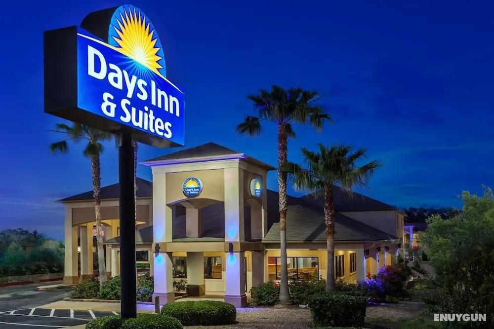 Days Inn & Suites by Wyndham Huntsville - Öne Çıkan Resim