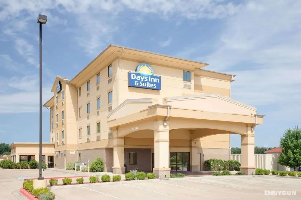 Days Inn & Suites by Wyndham Russellville - Öne Çıkan Resim