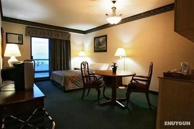 Days Hotel Tagaytay - Genel