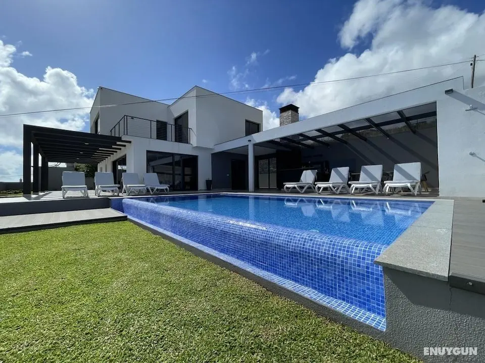 Villa de la Ponte in Estreito Calheta - Oda