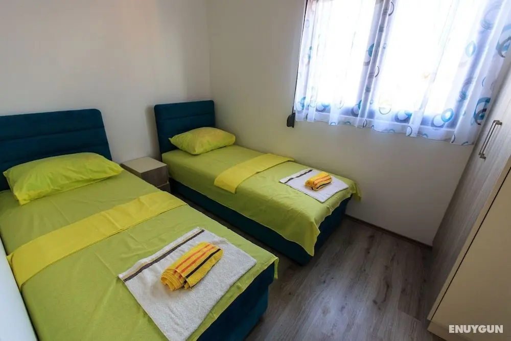 De Lux Apartments Luka - Oda