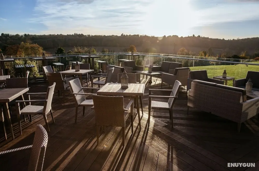 De Vere Latimer Estate - Dış Mekanlar