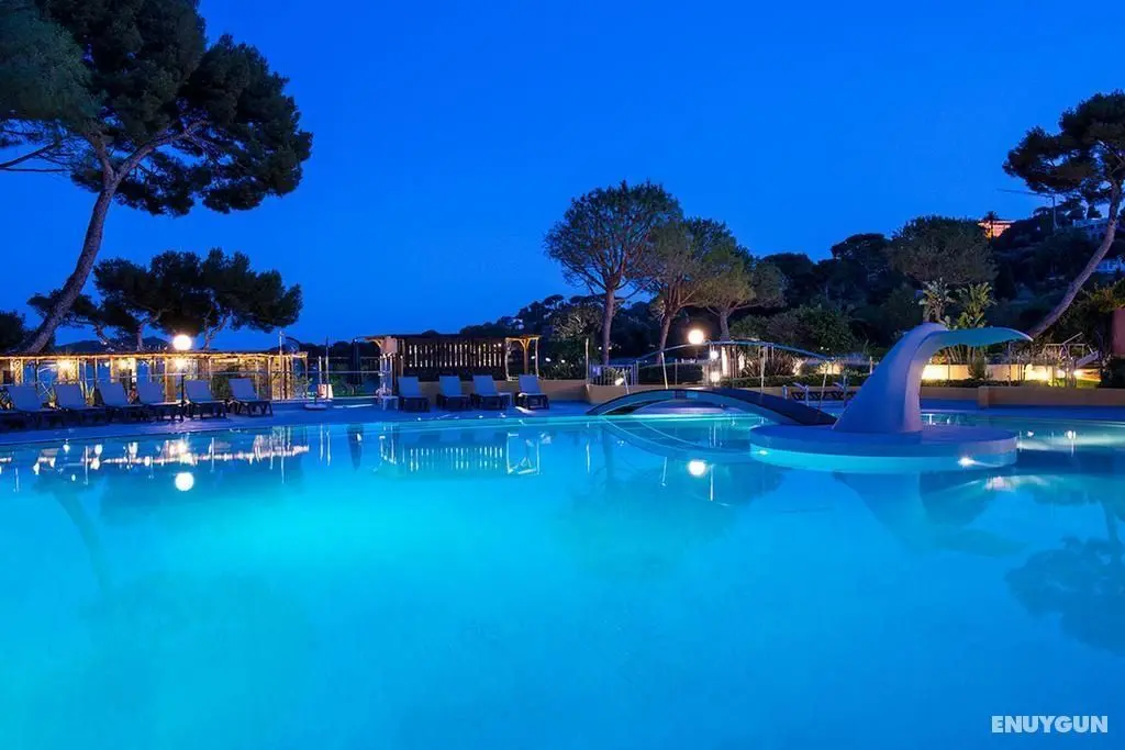 Hôtel Delcloy - Vacances Bleues - Genel
