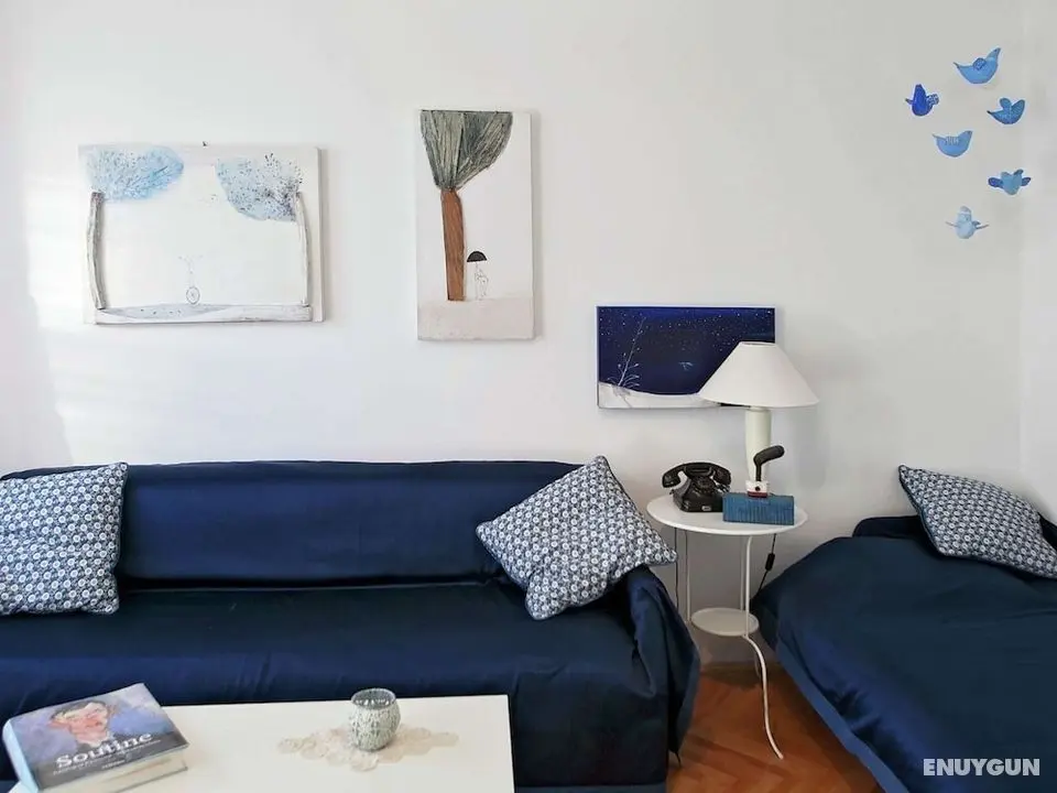 Delightfully Decorated Apartment with Sea View near Beach - Öne Çıkan Resim