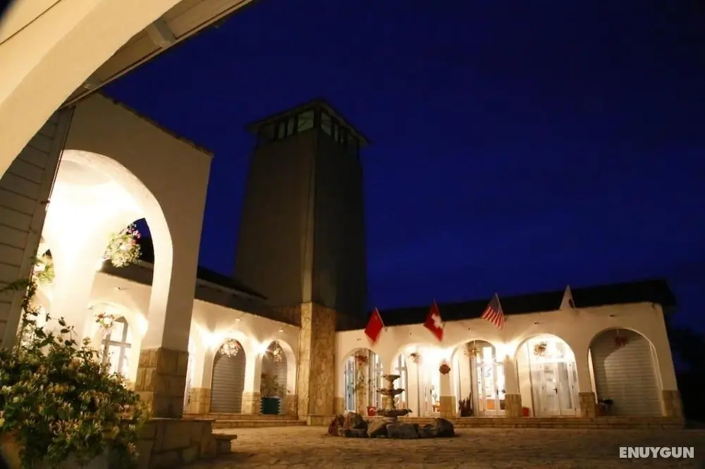 Delta Resort Treetop by Eight Continents - Lobi
