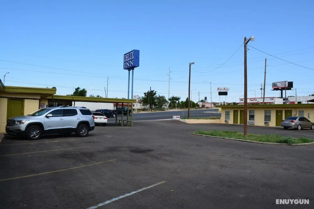 Delux Inn Big Spring - Otopark