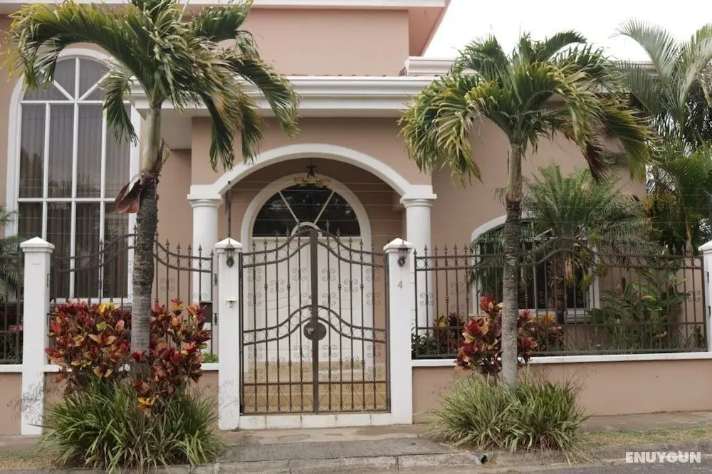 Deluxe Property in Cariari - Öne Çıkan Resim