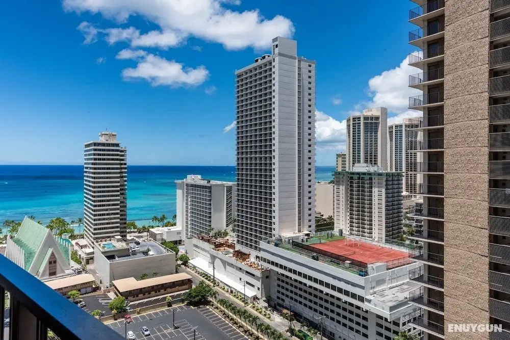 Deluxe Studio Condos Near Waikiki Beach - Free Parking & Outdoor Pool - Oda Manzaraları