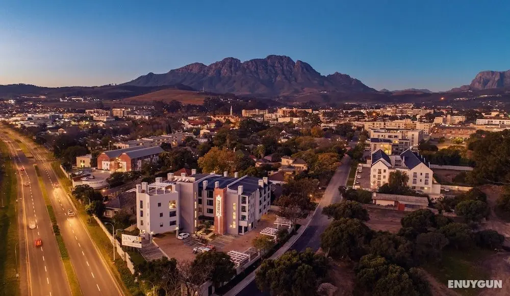 The Den Apartments by Raw Africa Boutique Collection - Öne Çıkan Resim