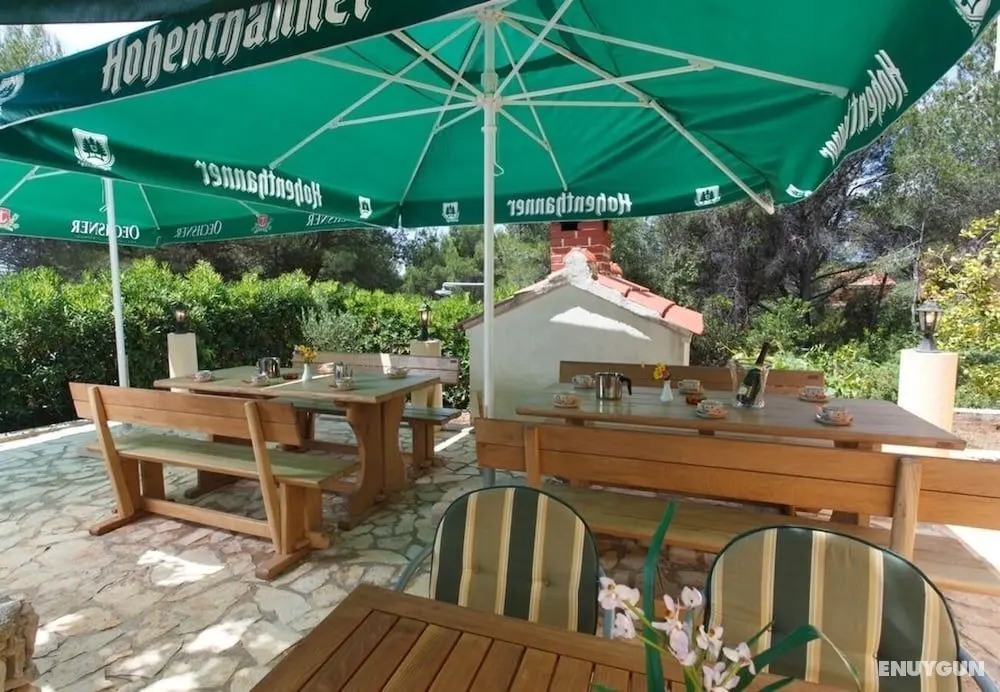 Denis - 100 m From Beach - H - Öne Çıkan Resim