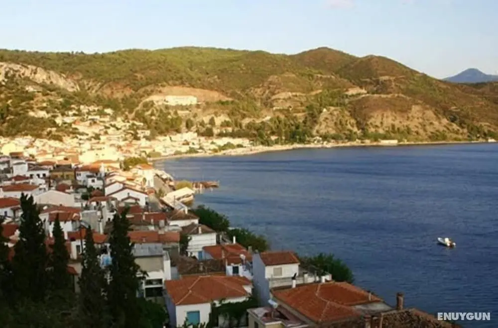 Dennis Hotel - Dış Mekan