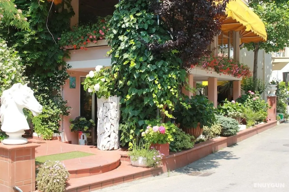 Hotel Derby - Öne Çıkan Resim