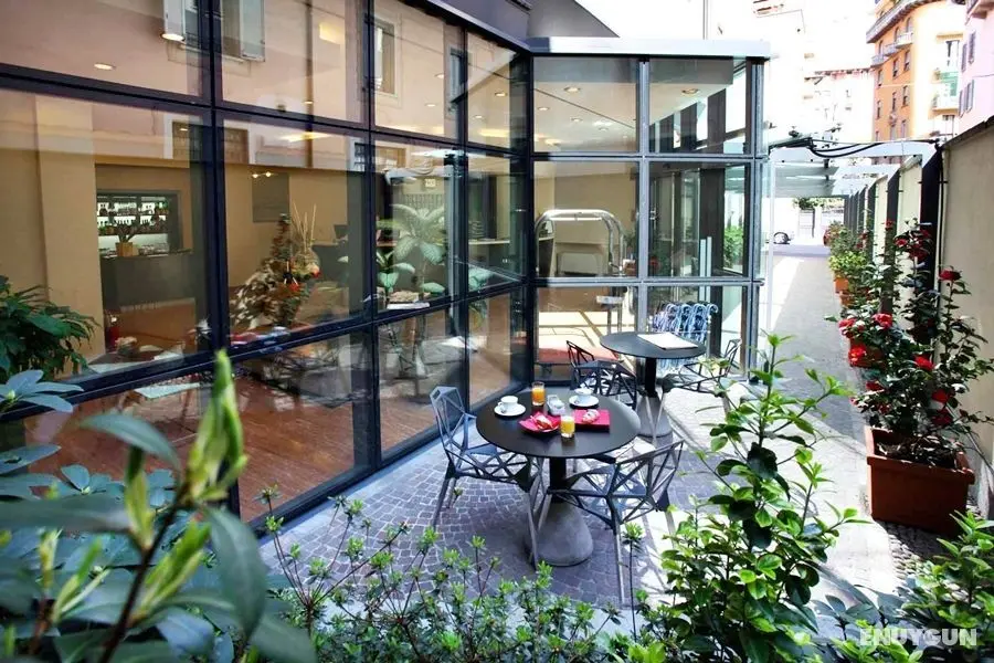 Hotel Des Etrangers - Genel