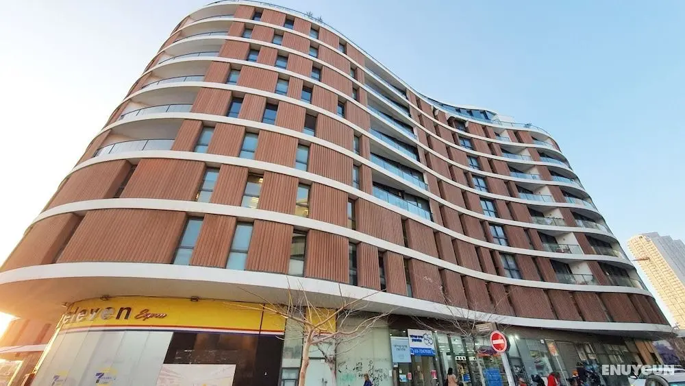 Design Apt Parking Included 2BDR TL30 - Dış Mekan