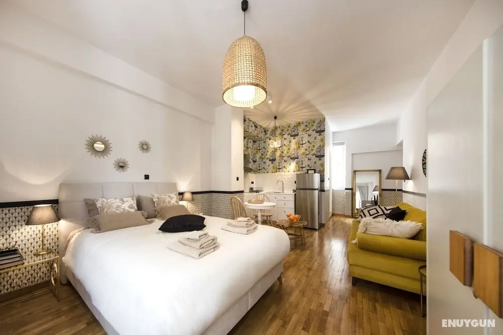 Designer renovated apt- downtown Athens by VillaRentalsgr - Öne Çıkan Resim